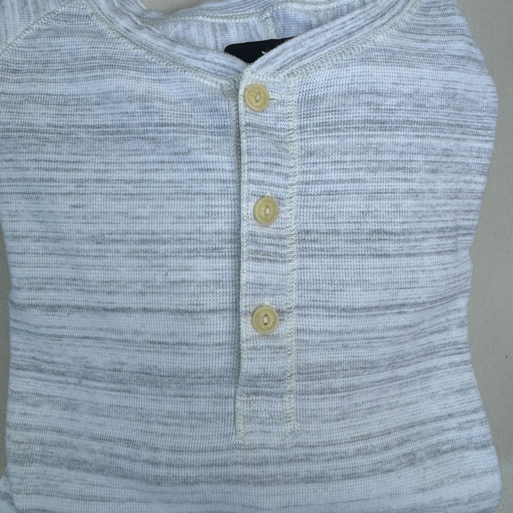 Men’s American Eagle L/S knit T- Shirt Top. Size XL Tall. Cotton Blend. 3 button